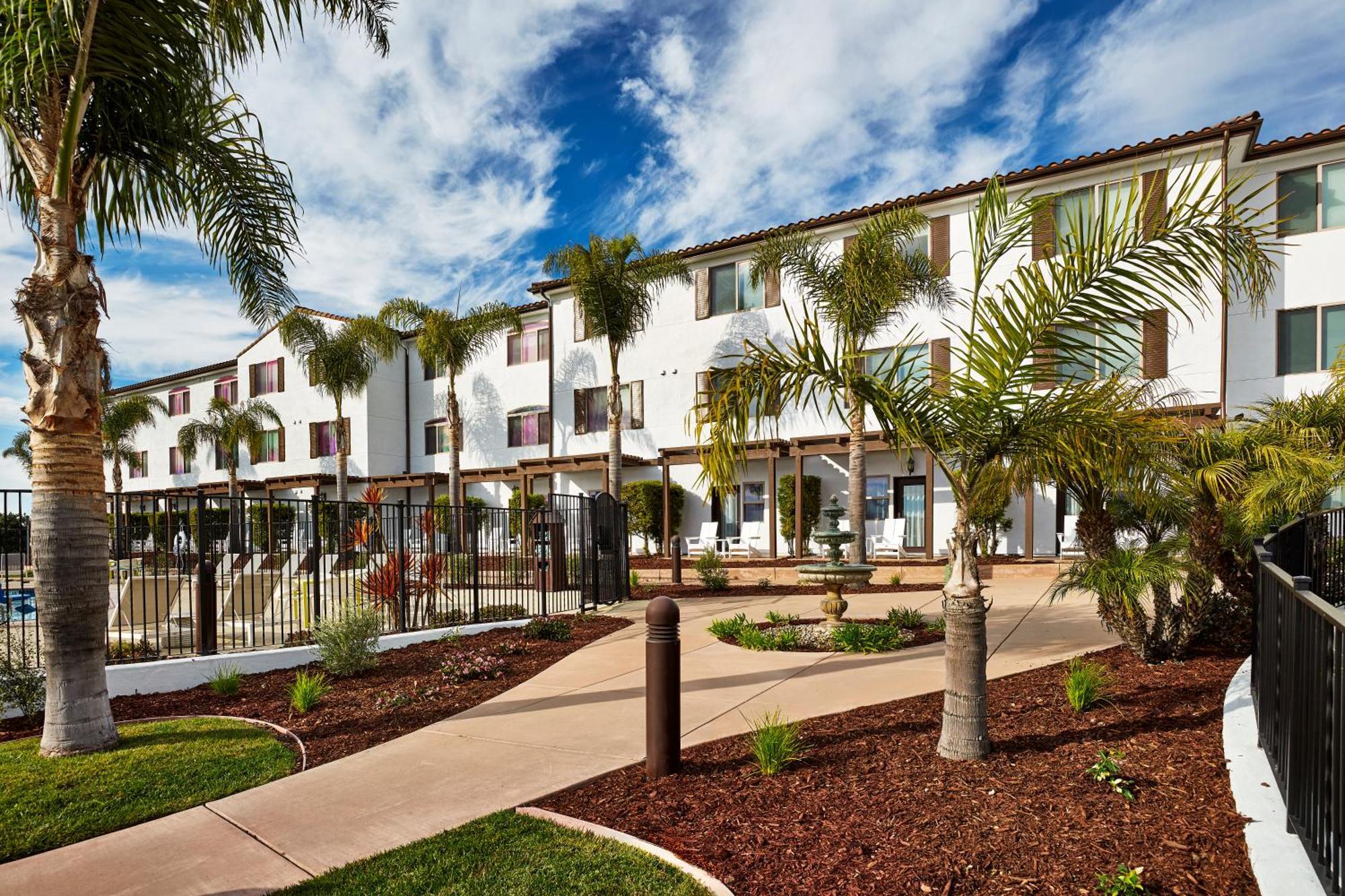 Hilton Garden Inn San Luis Obispo/Писмо Бич Экстерьер фото